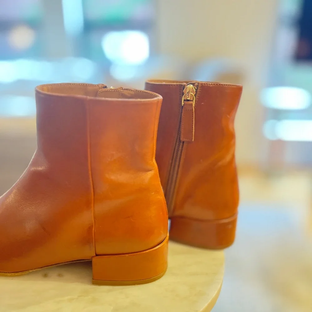 RARE — NEVER WORN Sézane Low Léa Bottines in cognac brown - Picture 8 of 12